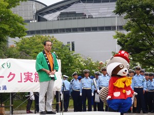 今年も広島平和記念公園一斉清掃を行いました