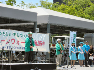 今年も広島平和記念公園一斉清掃を行いました