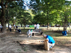 今年も広島平和記念公園一斉清掃を行いました